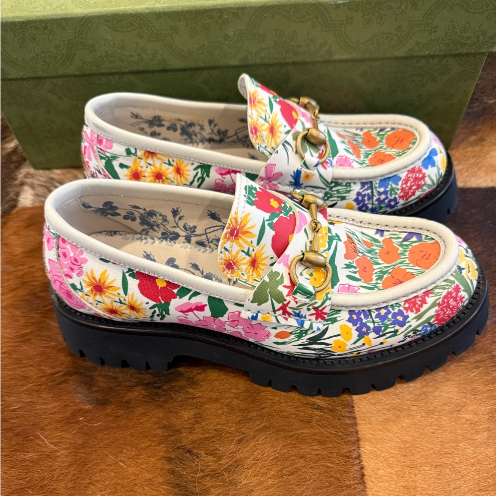 GUCCI Ken Scott Floral Print Lug Sole Loafers - Picture 5 of 9